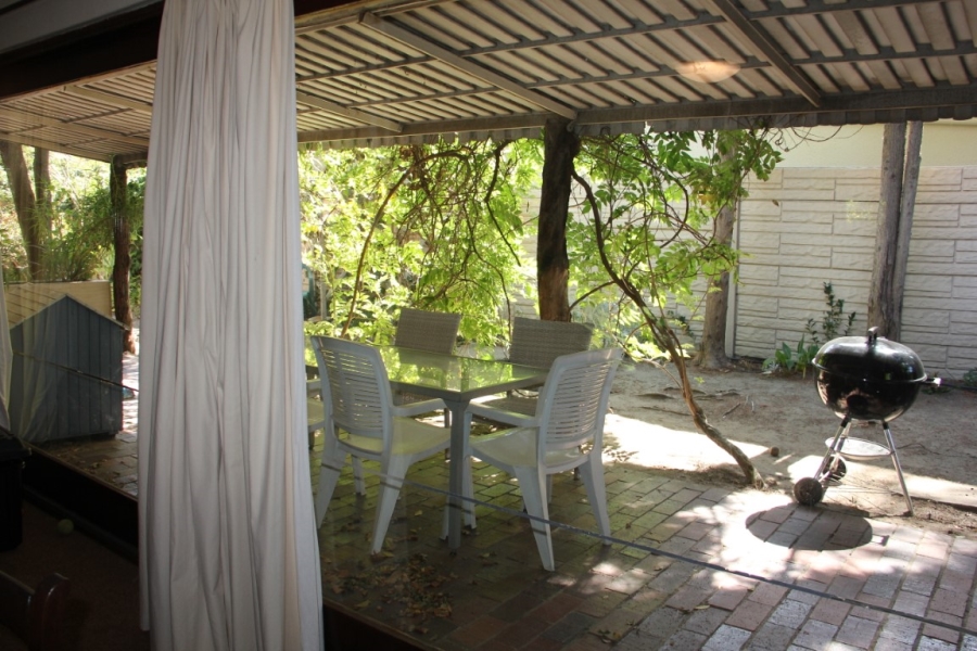 To Let 3 Bedroom Property for Rent in Golden Acre Western Cape